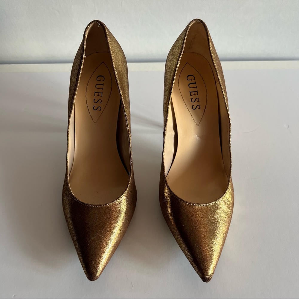 Vintage GUESS Gold Pointed Toe Stiletto - Picture 3 of 6